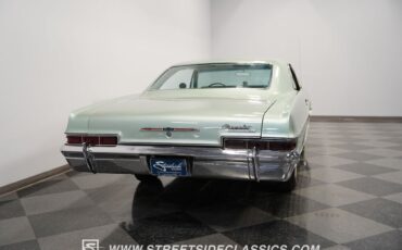 Chevrolet-Impala-Coupe-1966-11