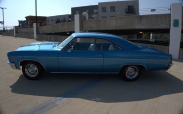 Chevrolet-Impala-Coupe-1966-2