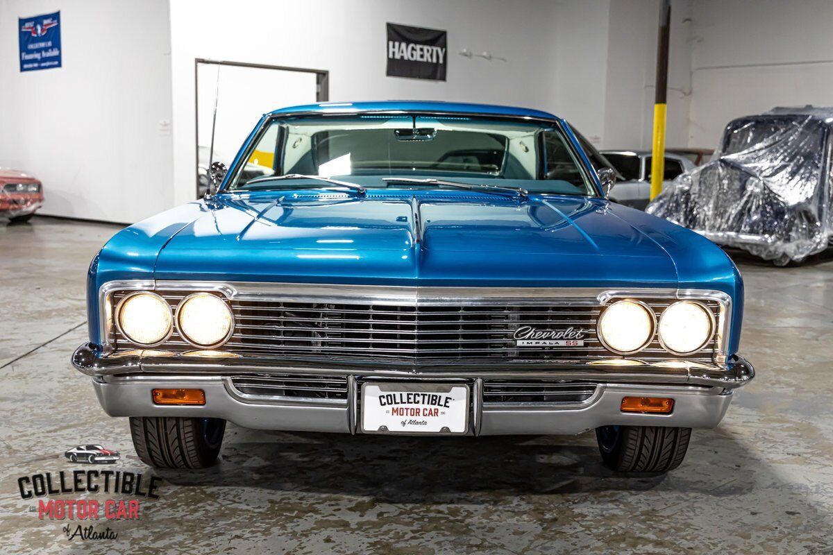 Chevrolet-Impala-Coupe-1966-20