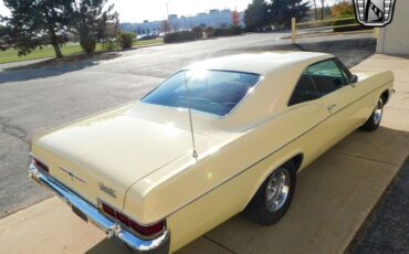 Chevrolet-Impala-Coupe-1966-4