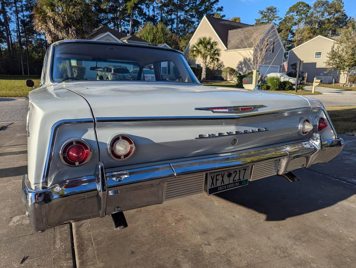 Chevrolet-Impala-biscayne-1962-6