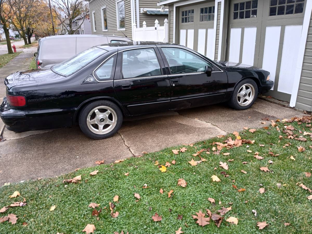 Chevrolet-Impala-ss-1994-6