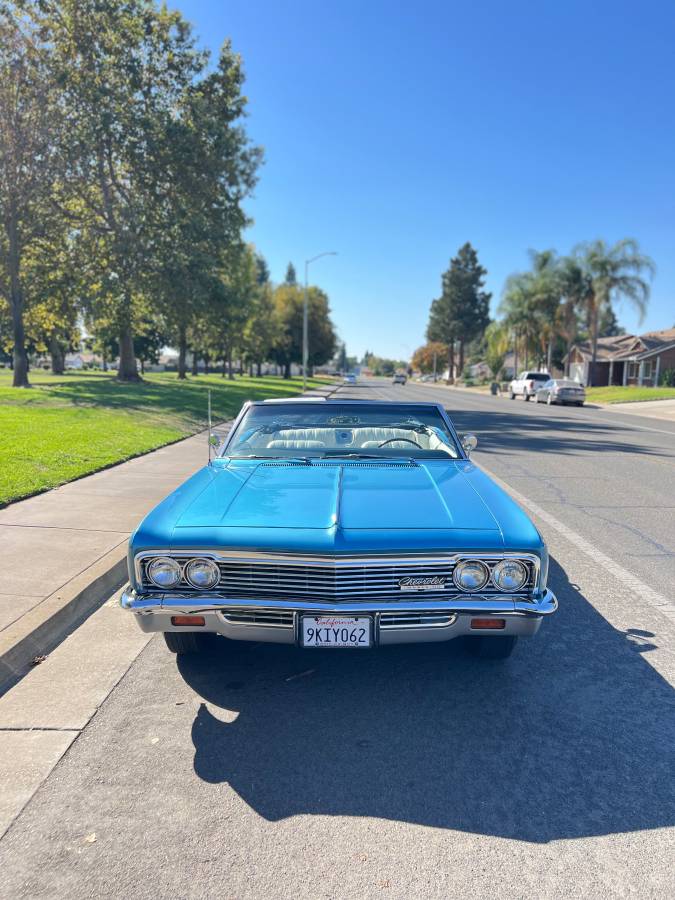 Chevrolet-Impala-ss-convertible-1966-21