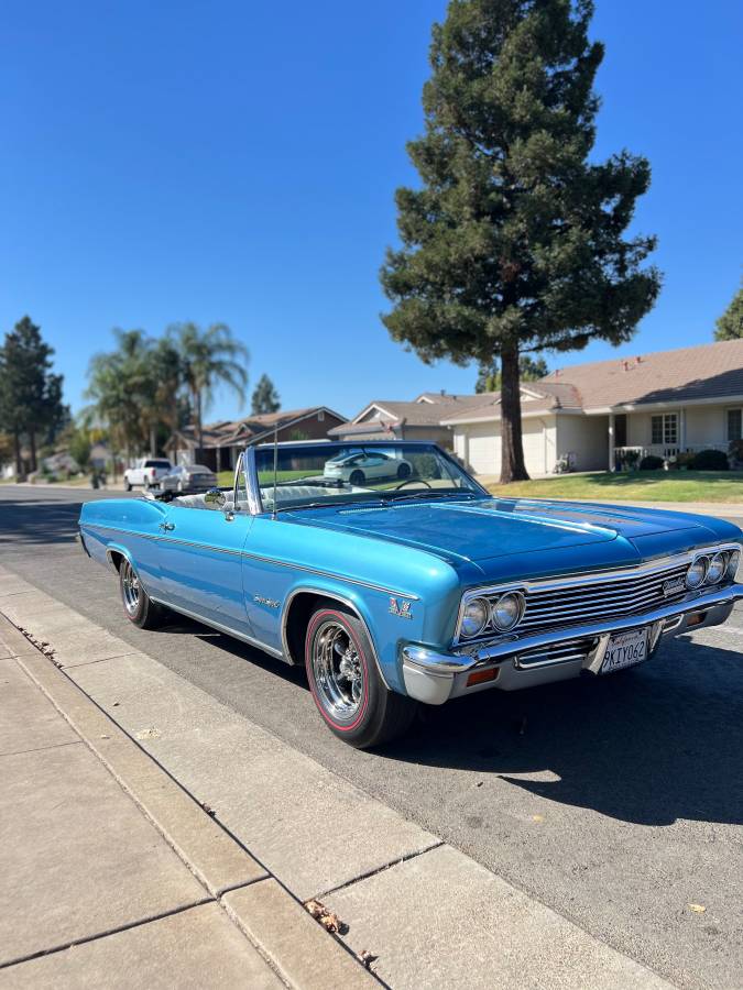 Chevrolet-Impala-ss-convertible-1966-22