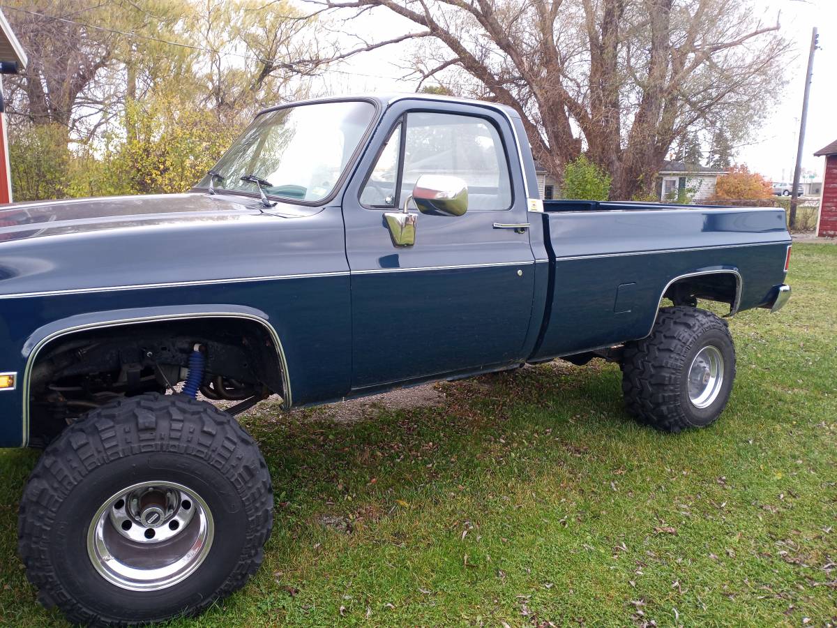 Chevrolet-K10-4x4-1985-5