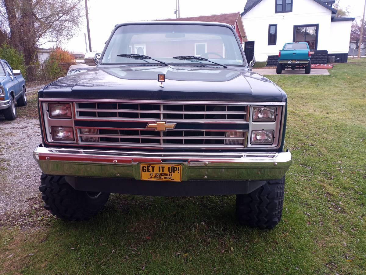 Chevrolet-K10-4x4-1985-8