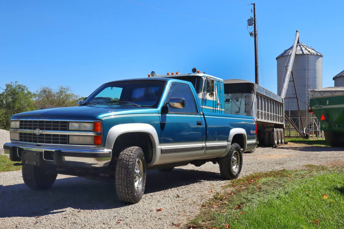 Chevrolet-K3500-single-wheel-diesel-1992-3