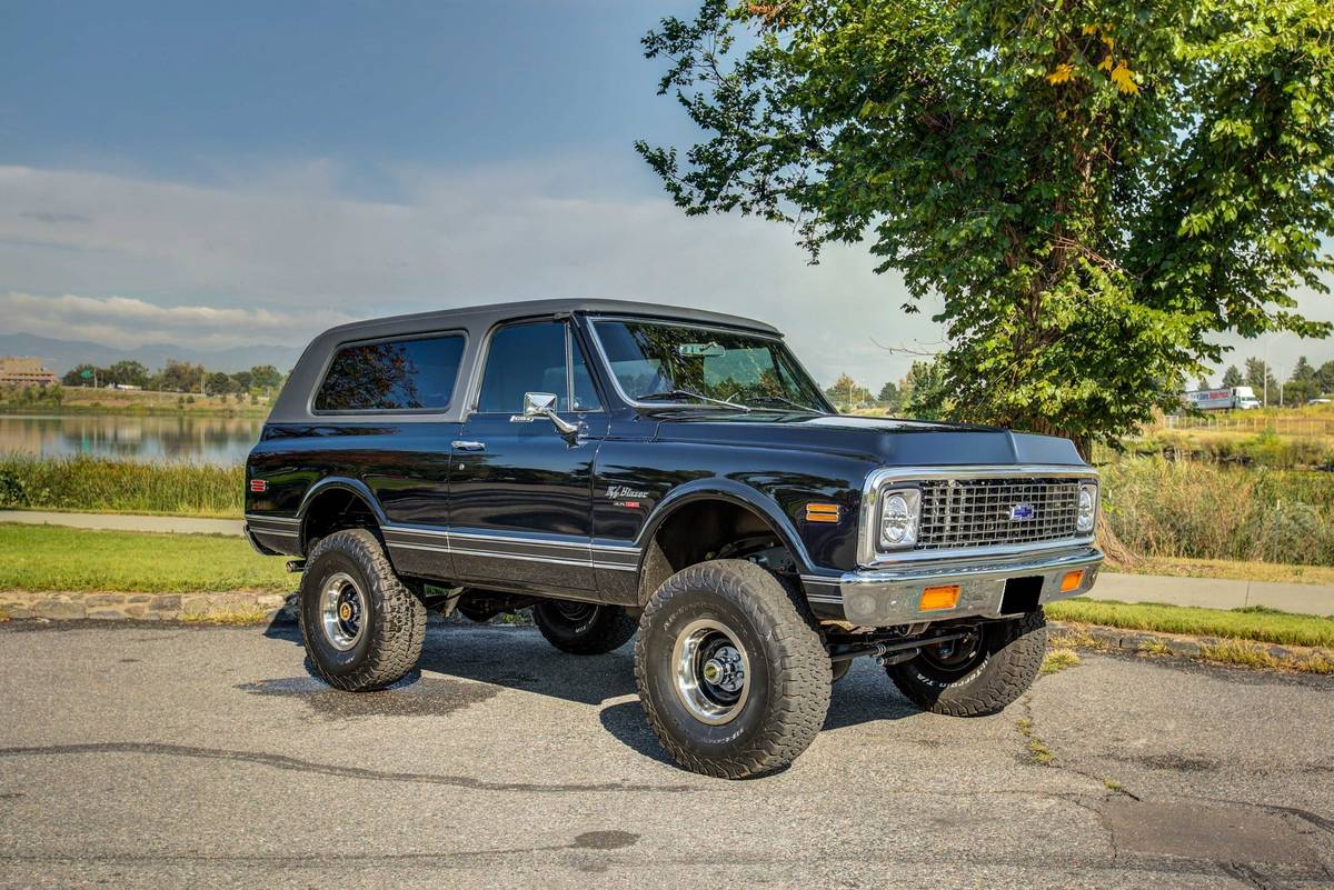 Chevrolet-K5-blazer-1972-1