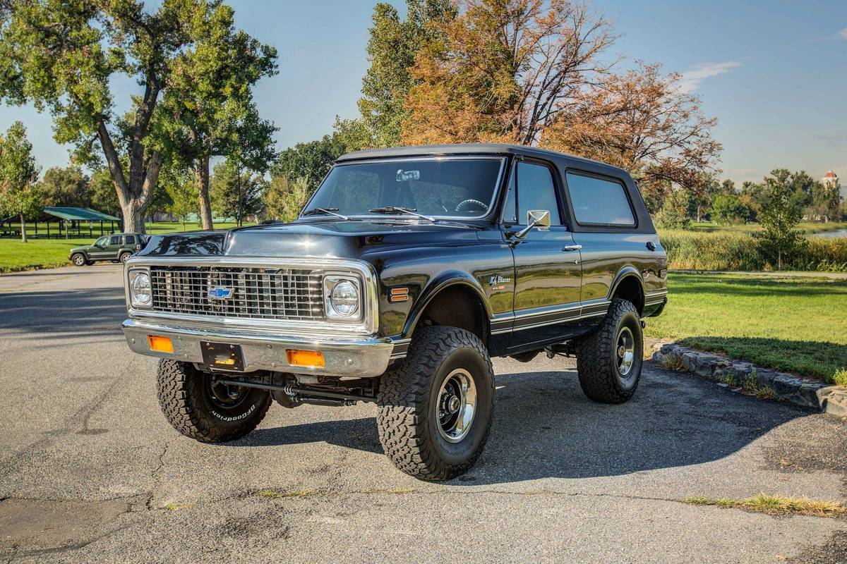 Chevrolet-K5-blazer-1972