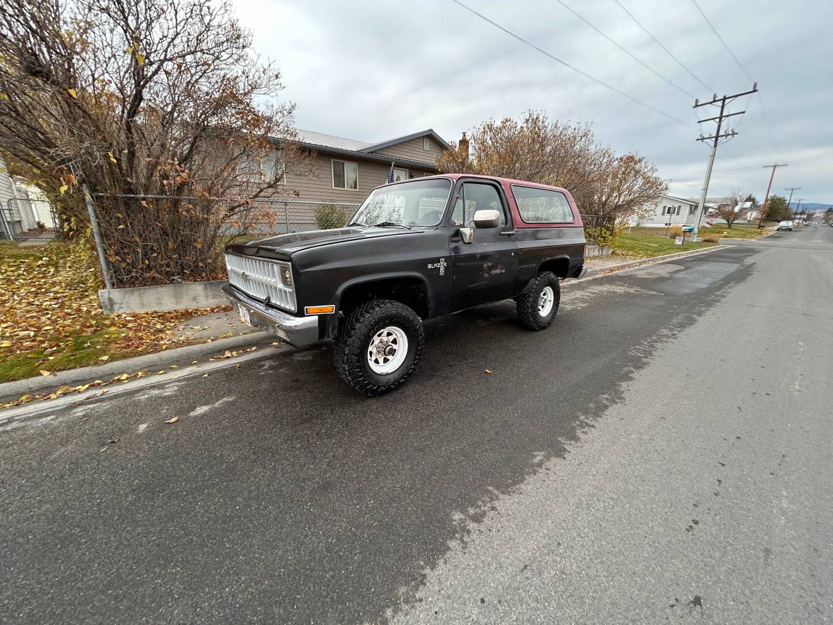 Chevrolet-K5-blazer-1981