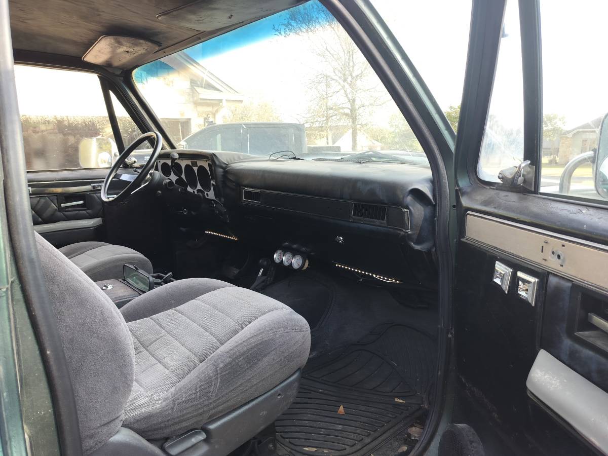 Chevrolet-K5-blazer-1982-5