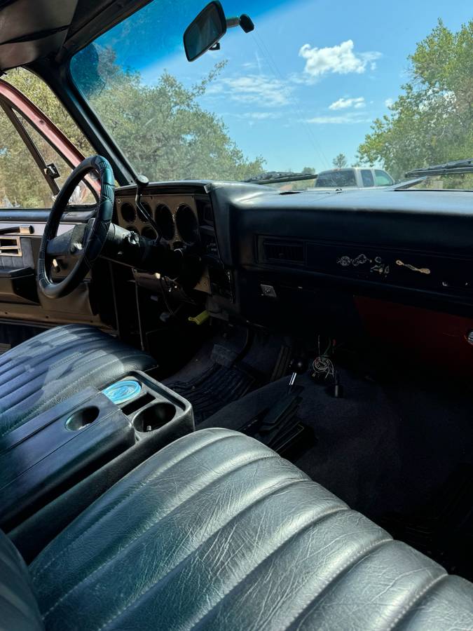 Chevrolet-K5-blazer-1983-6