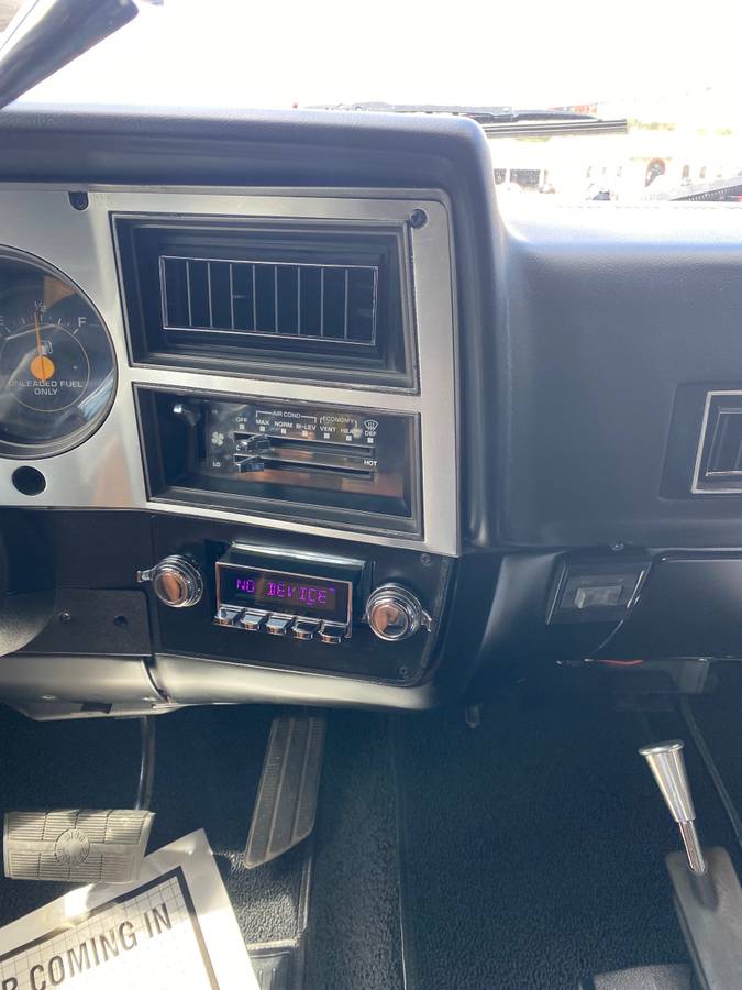 Chevrolet-K5-blazer-1985-19