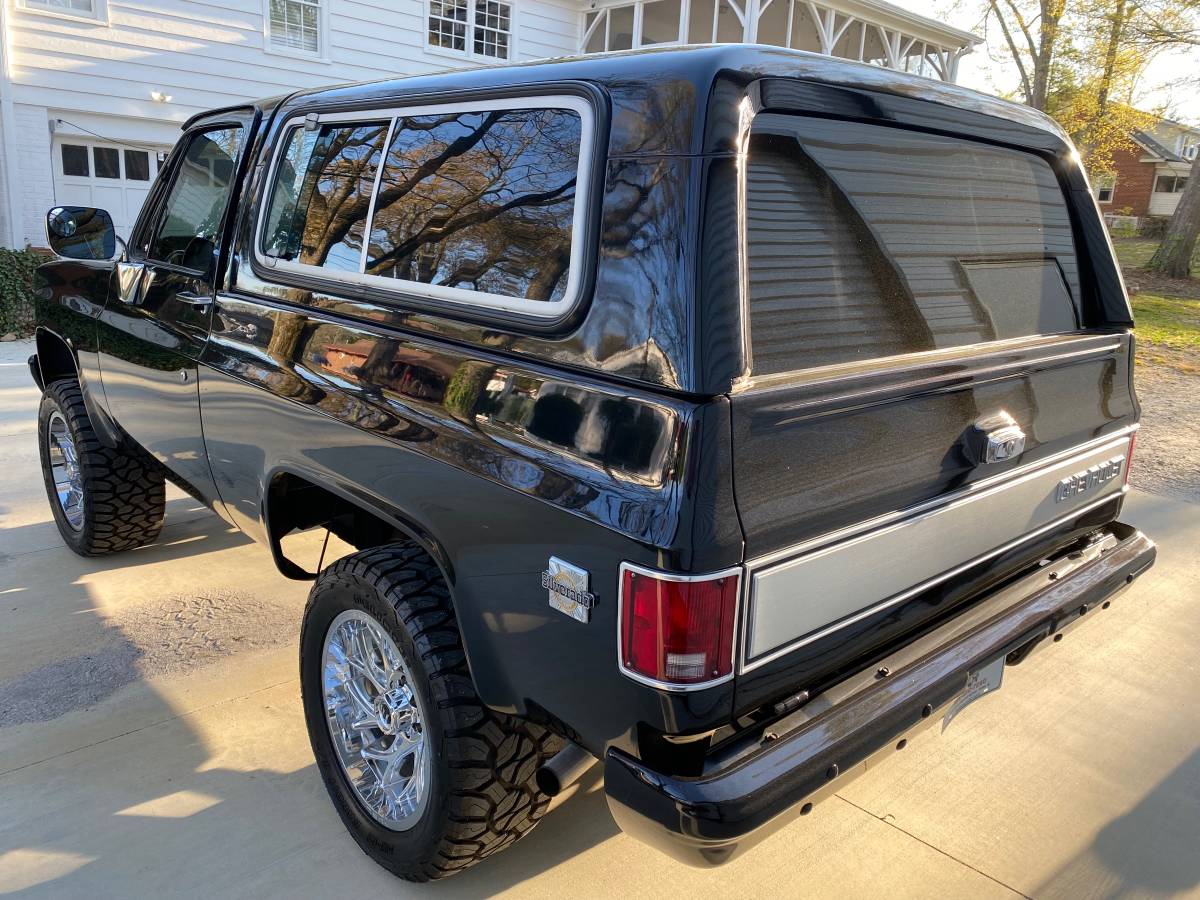 Chevrolet-K5-blazer-1985-20