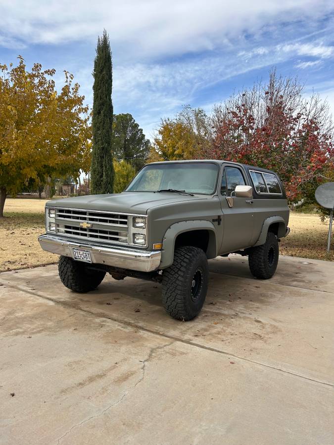 Chevrolet-K5-blazer-1986-19