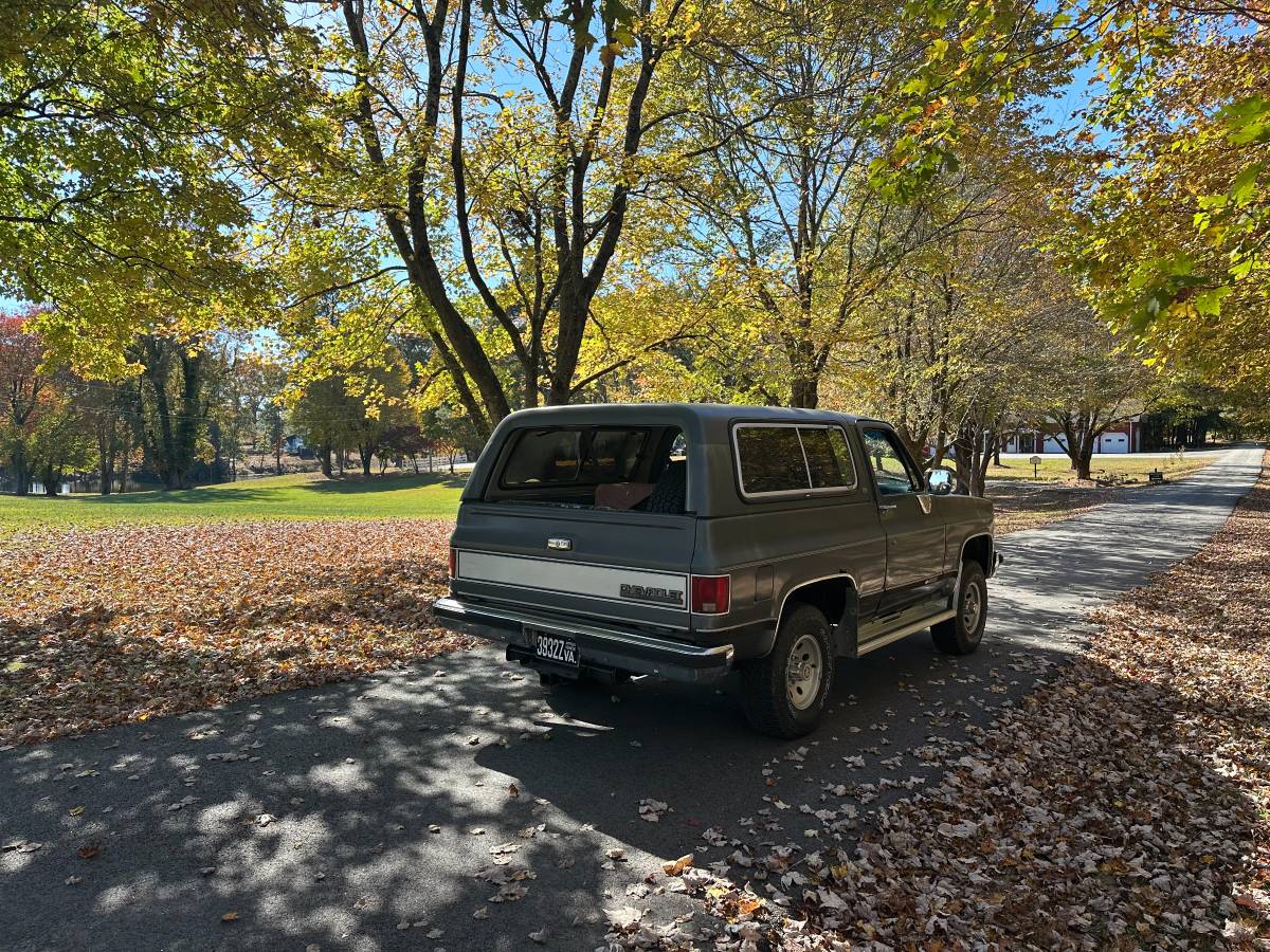 Chevrolet-K5-blazer-1990-4