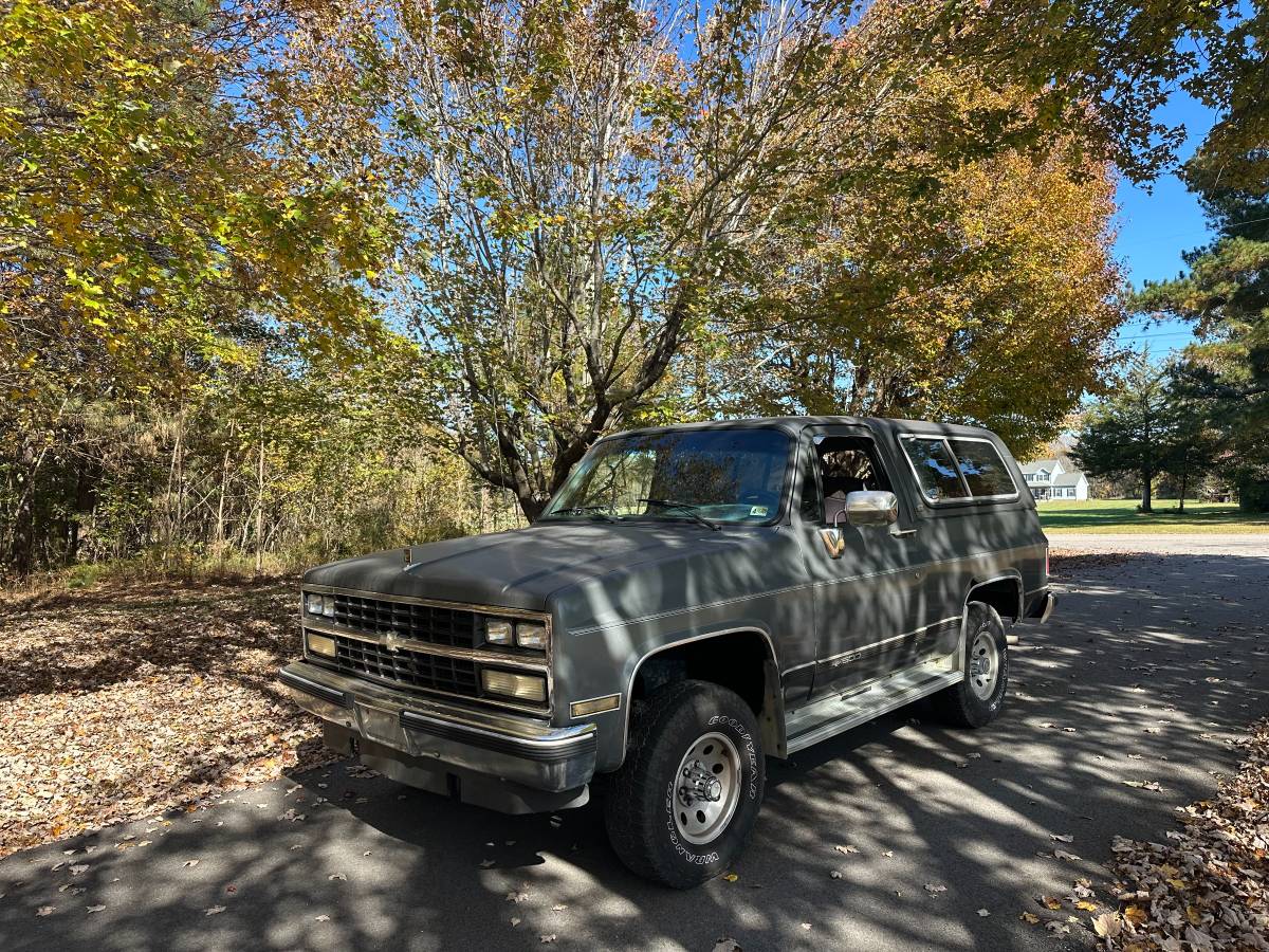 Chevrolet-K5-blazer-1990