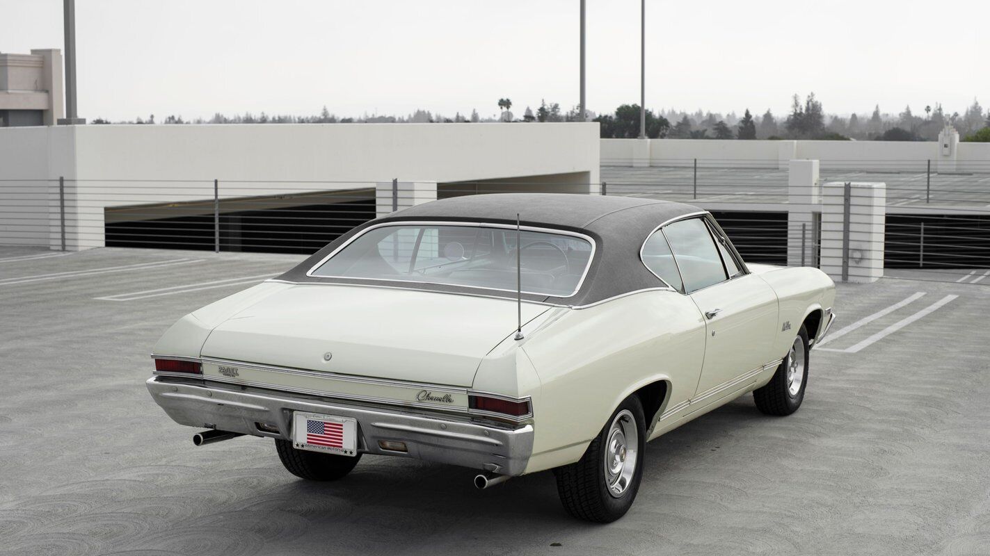 Chevrolet-Malibu-1968-1