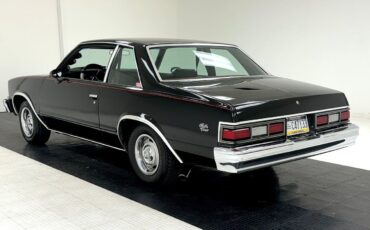 Chevrolet-Malibu-1979-2