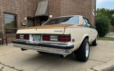 Chevrolet-Malibu-Coupe-1980-9