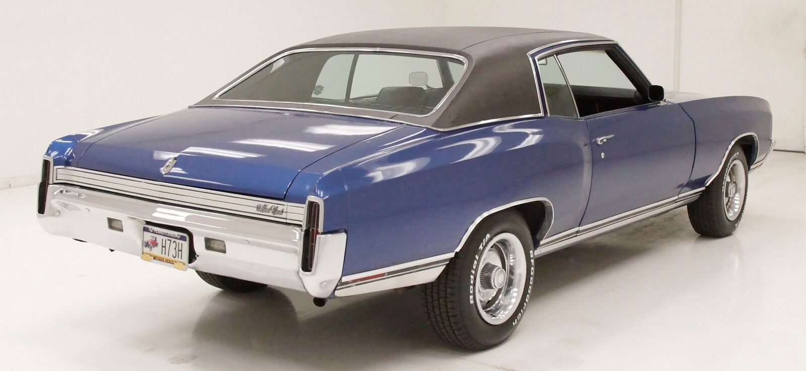 Chevrolet-Monte-Carlo-1972-3