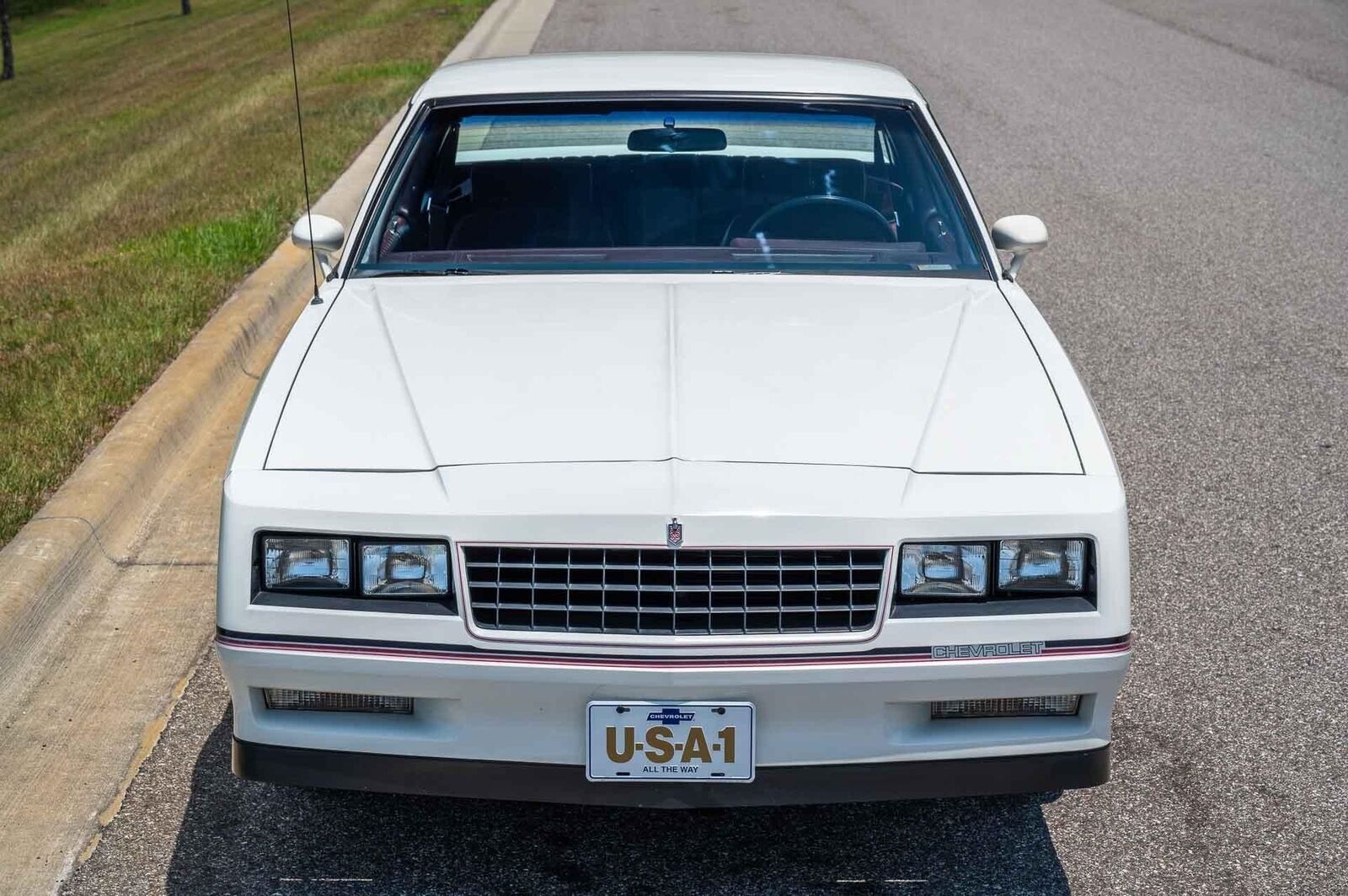 Chevrolet-Monte-Carlo-1985-9