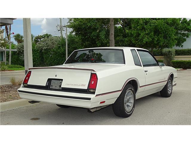 Chevrolet-Monte-Carlo-1986-5