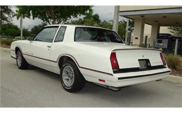 Chevrolet-Monte-Carlo-1986-6