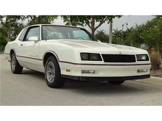 Chevrolet-Monte-Carlo-1986-7