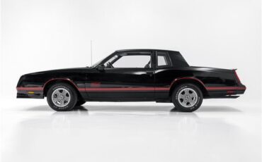 Chevrolet-Monte-Carlo-1987-16