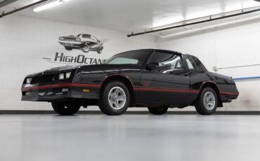 Chevrolet-Monte-Carlo-1988-3