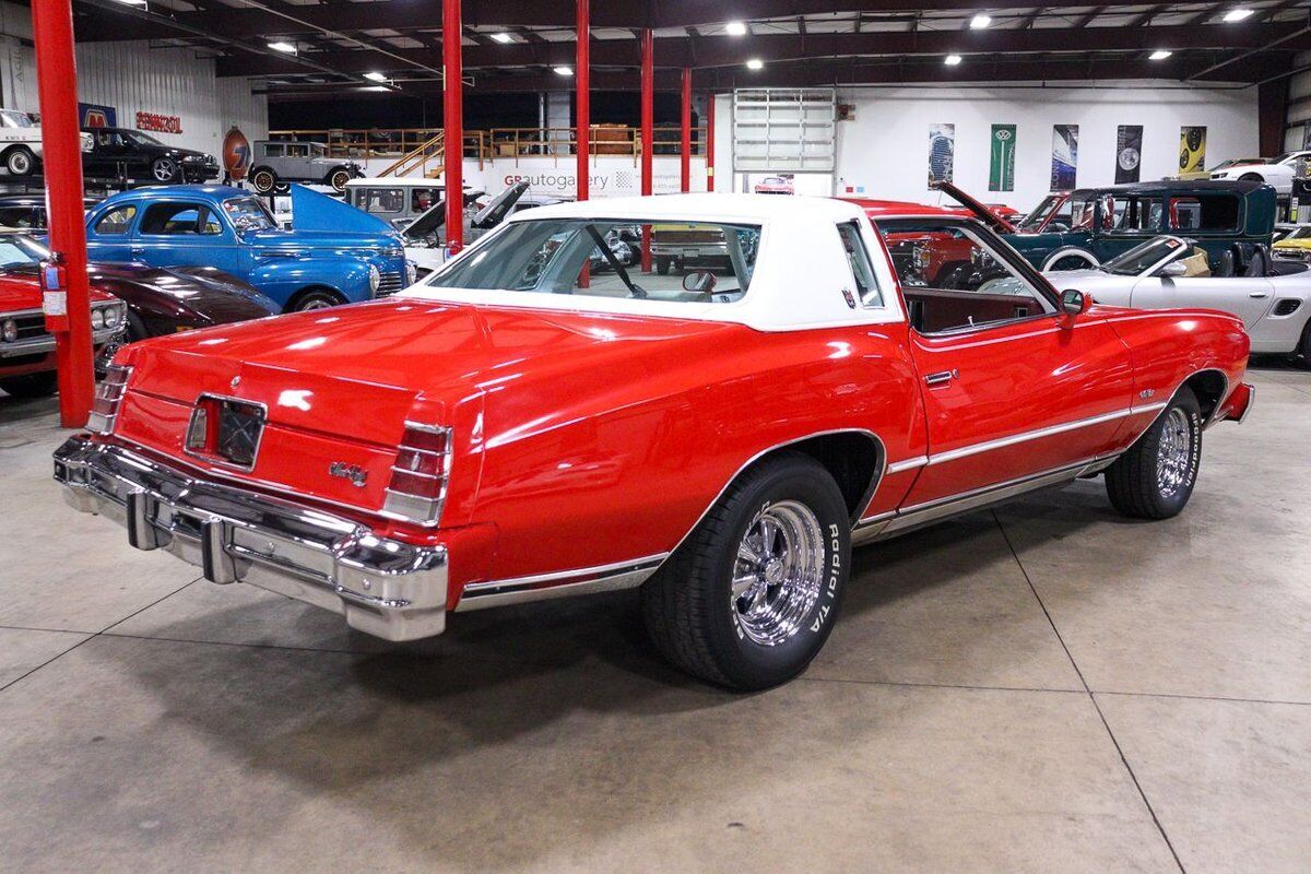 Chevrolet-Monte-Carlo-Coupe-1976-6