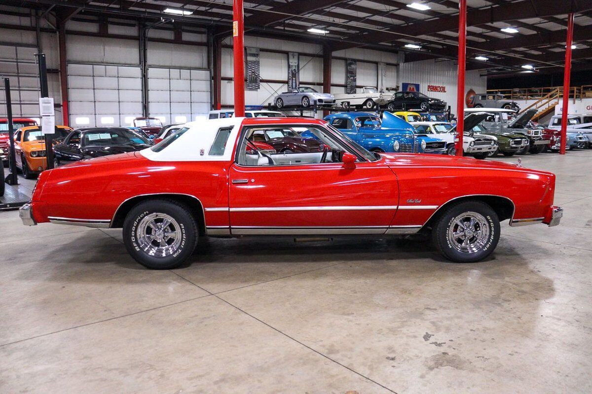 Chevrolet-Monte-Carlo-Coupe-1976-8