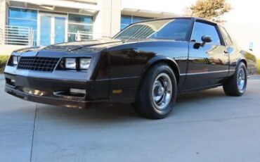 Chevrolet-Monte-Carlo-Coupe-1985-3