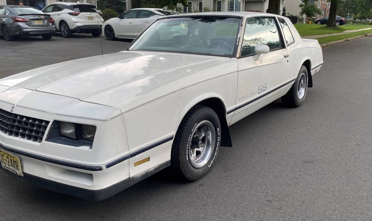 Chevrolet-Monte-carlo-ss-1984-3