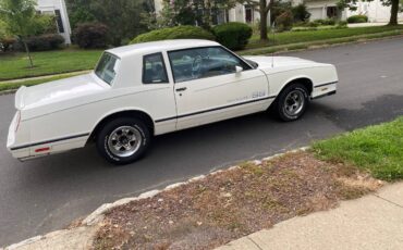 Chevrolet-Monte-carlo-ss-1984