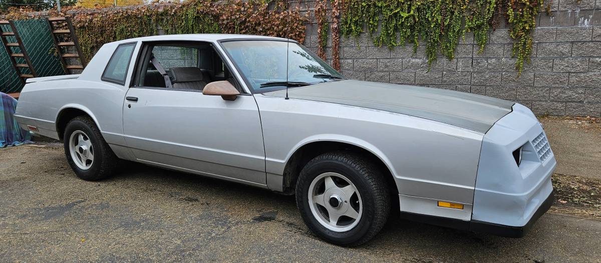 Chevrolet-Monte-carlo-ss-1986-16