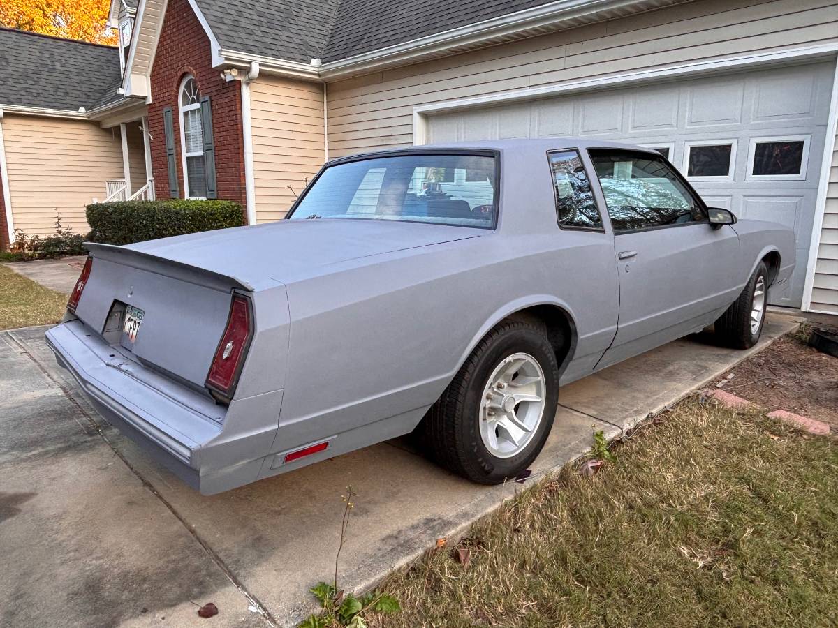 Chevrolet-Monte-carlo-ss-1986-2