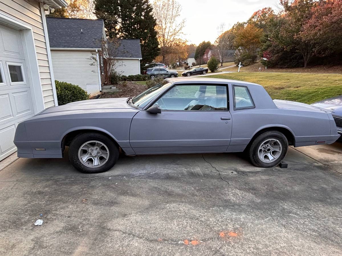 Chevrolet-Monte-carlo-ss-1986-5