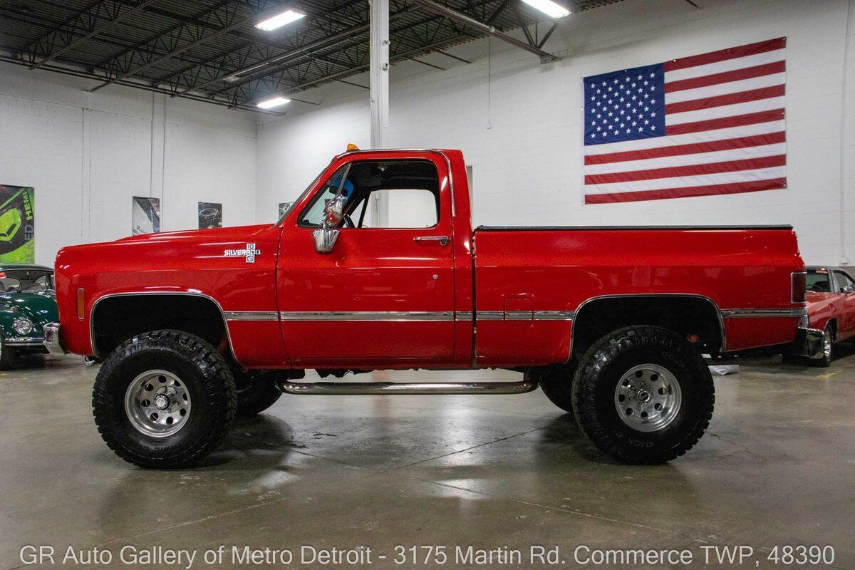 Chevrolet-Other-Pickups-1973-2