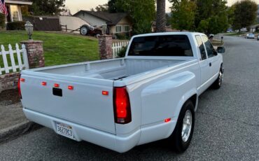 Chevrolet-Other-Pickups-1990-5