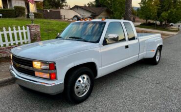 Chevrolet-Other-Pickups-1990-8