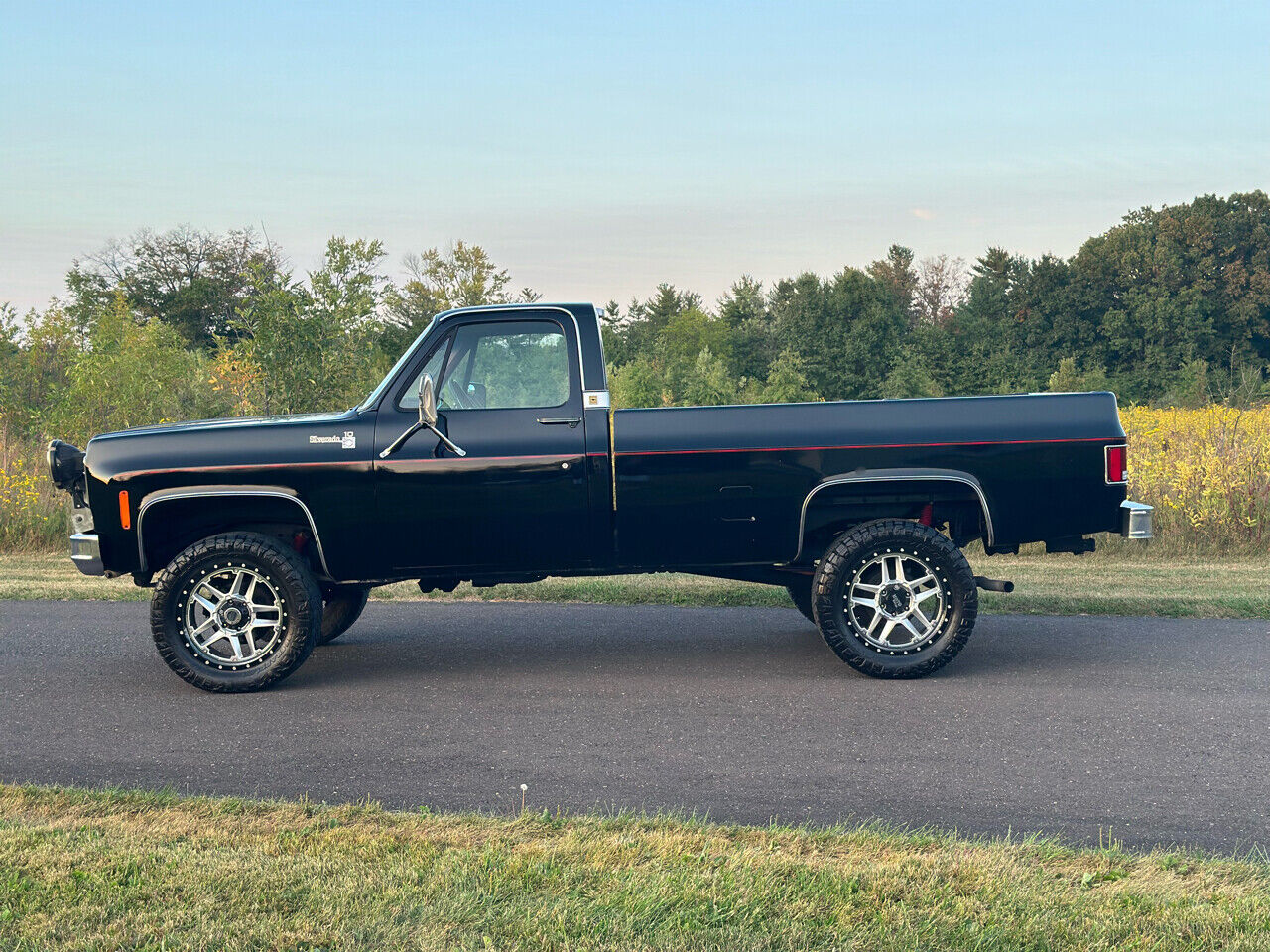 Chevrolet-Other-Pickups-Pickup-1977-1