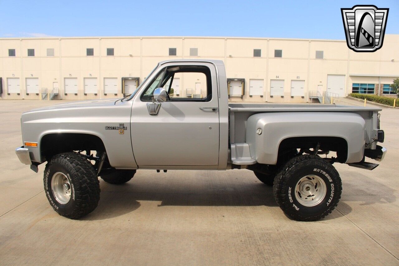 Chevrolet-Other-Pickups-Pickup-1985-3