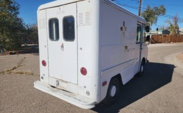 Chevrolet-P10-stepvan-1977-2