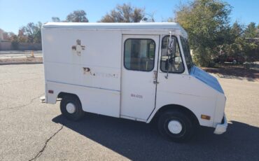 Chevrolet-P10-stepvan-1977-5