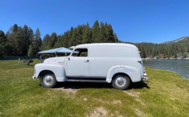 Chevrolet-Panel-SUV-1948-1