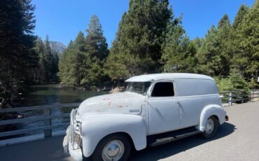 Chevrolet-Panel-SUV-1948-21