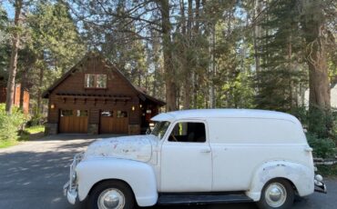 Chevrolet-Panel-SUV-1948-3