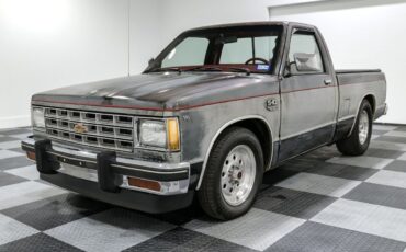 Chevrolet-S-10-Pickup-1982-2